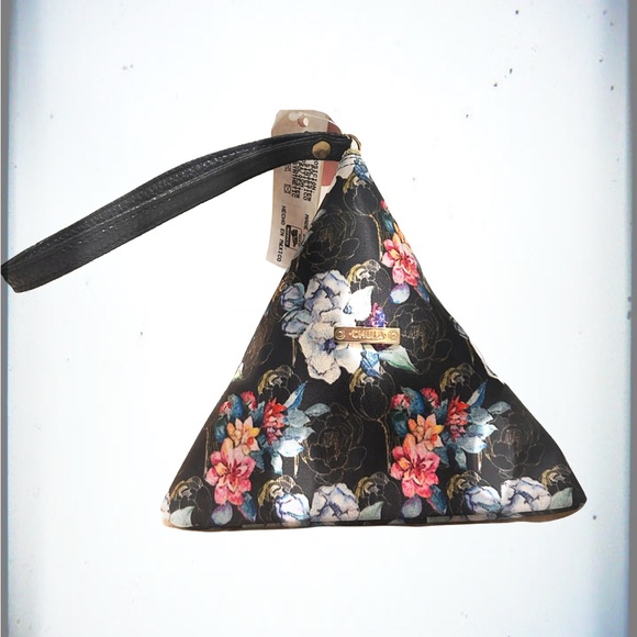 Chula Handbags - Chic Black Floral Clutch by Chula Moda Latina